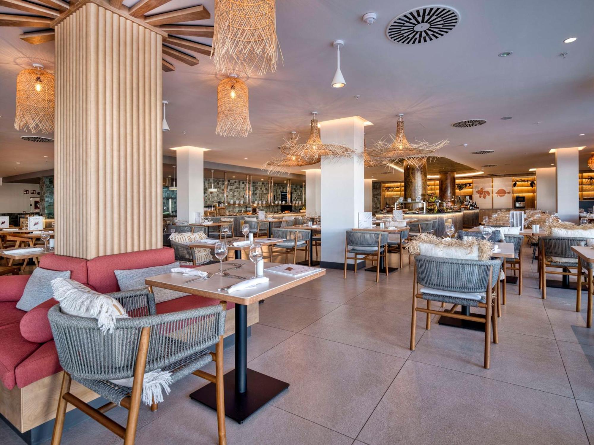 Radisson Blu Resort, Lanzarote Adults Only