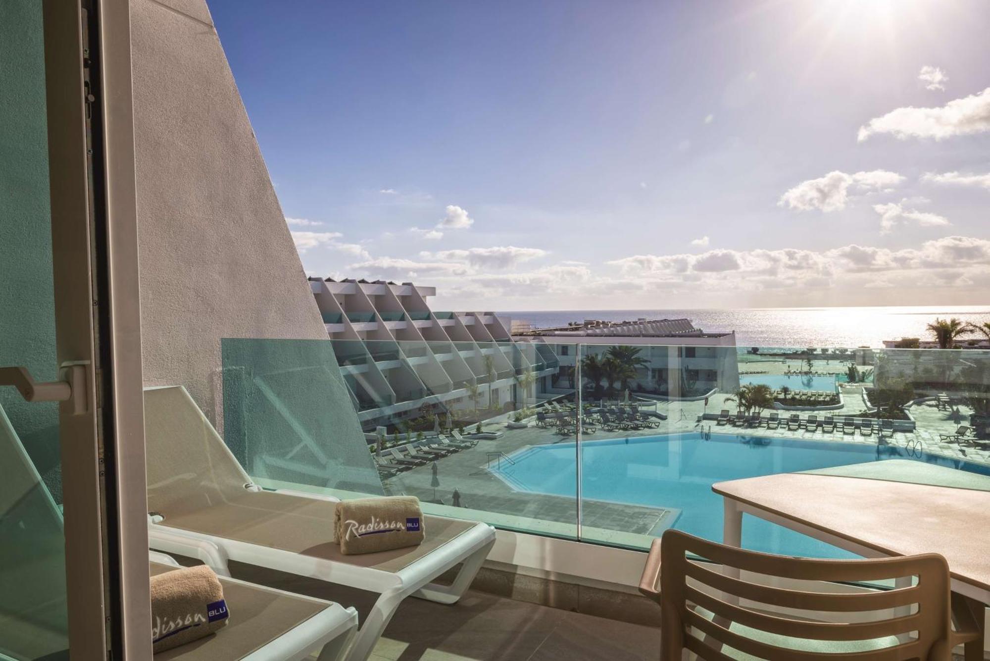 Radisson Blu Resort, Lanzarote Adults Only Hotel Costa Teguise