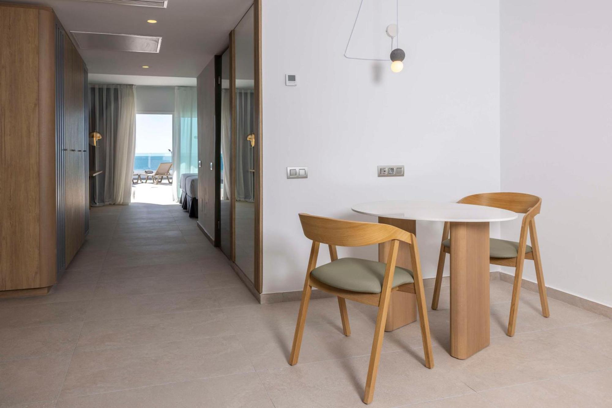 Radisson Blu Resort, Lanzarote Adults Only Hotel