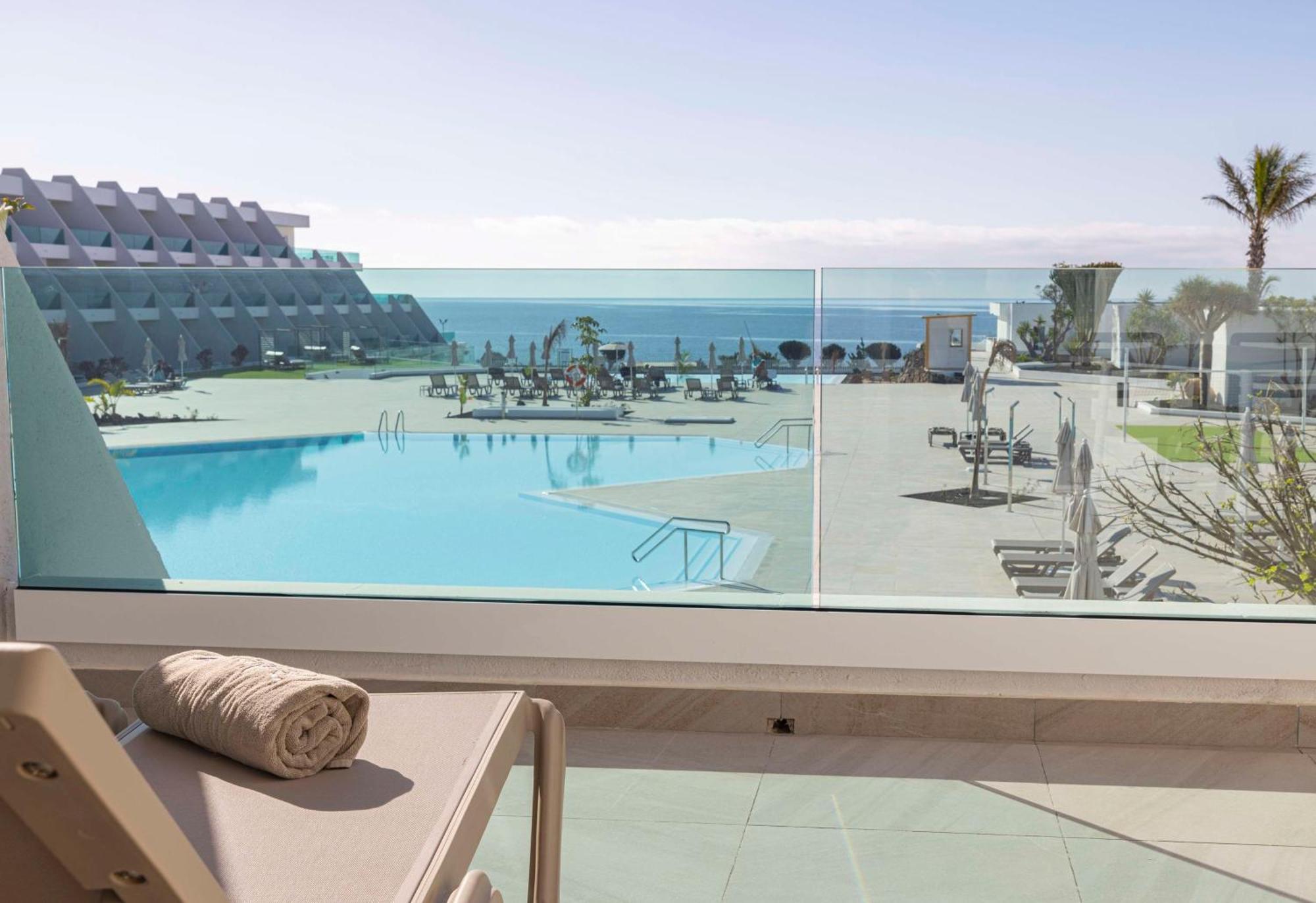Radisson Blu Resort, Lanzarote Adults Only Hotel Costa Teguise