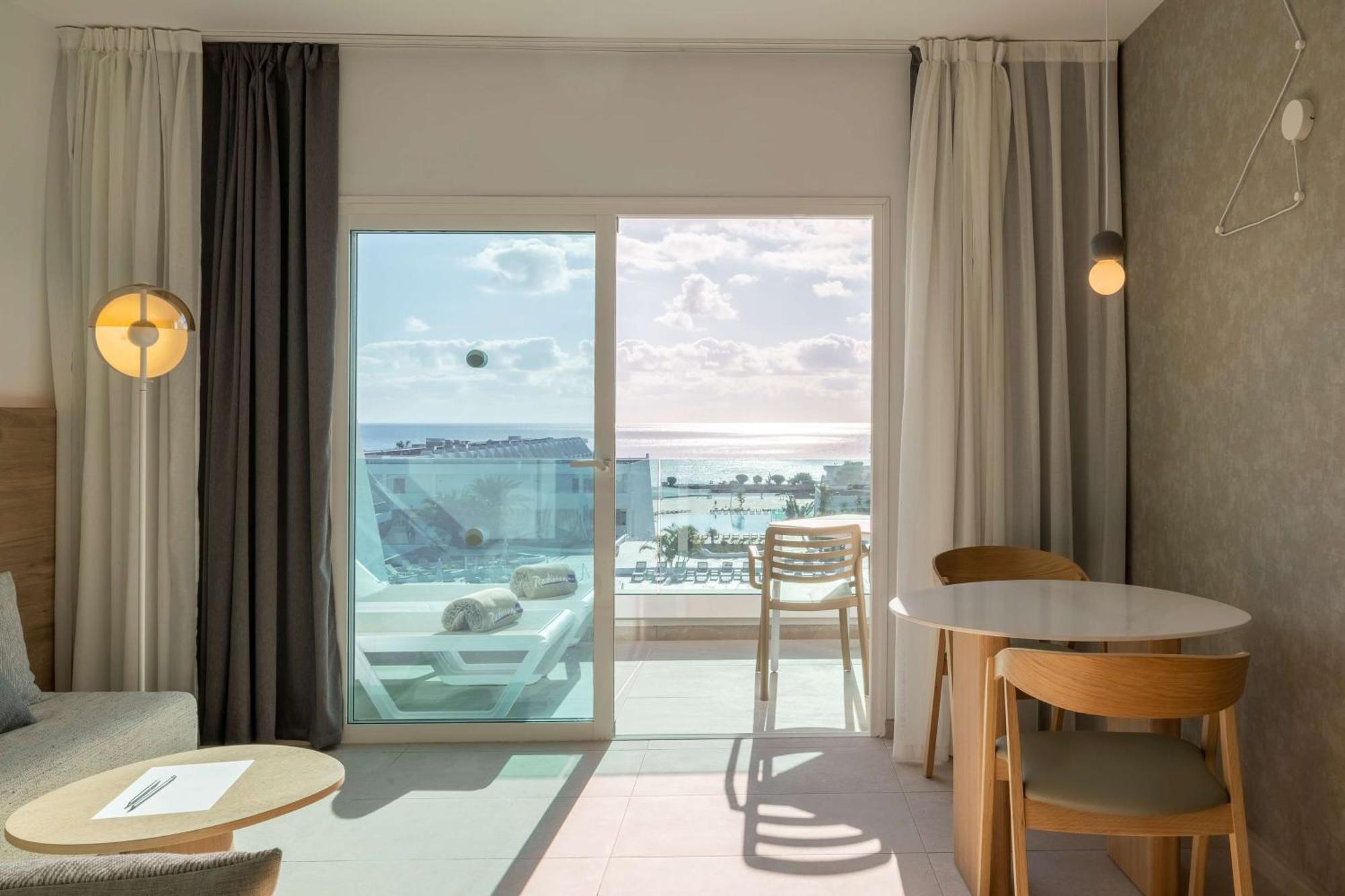Radisson Blu Resort, Lanzarote Adults Only 4* Costa Teguise